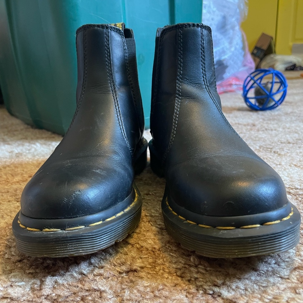 Doc Marten Chelsea Boots